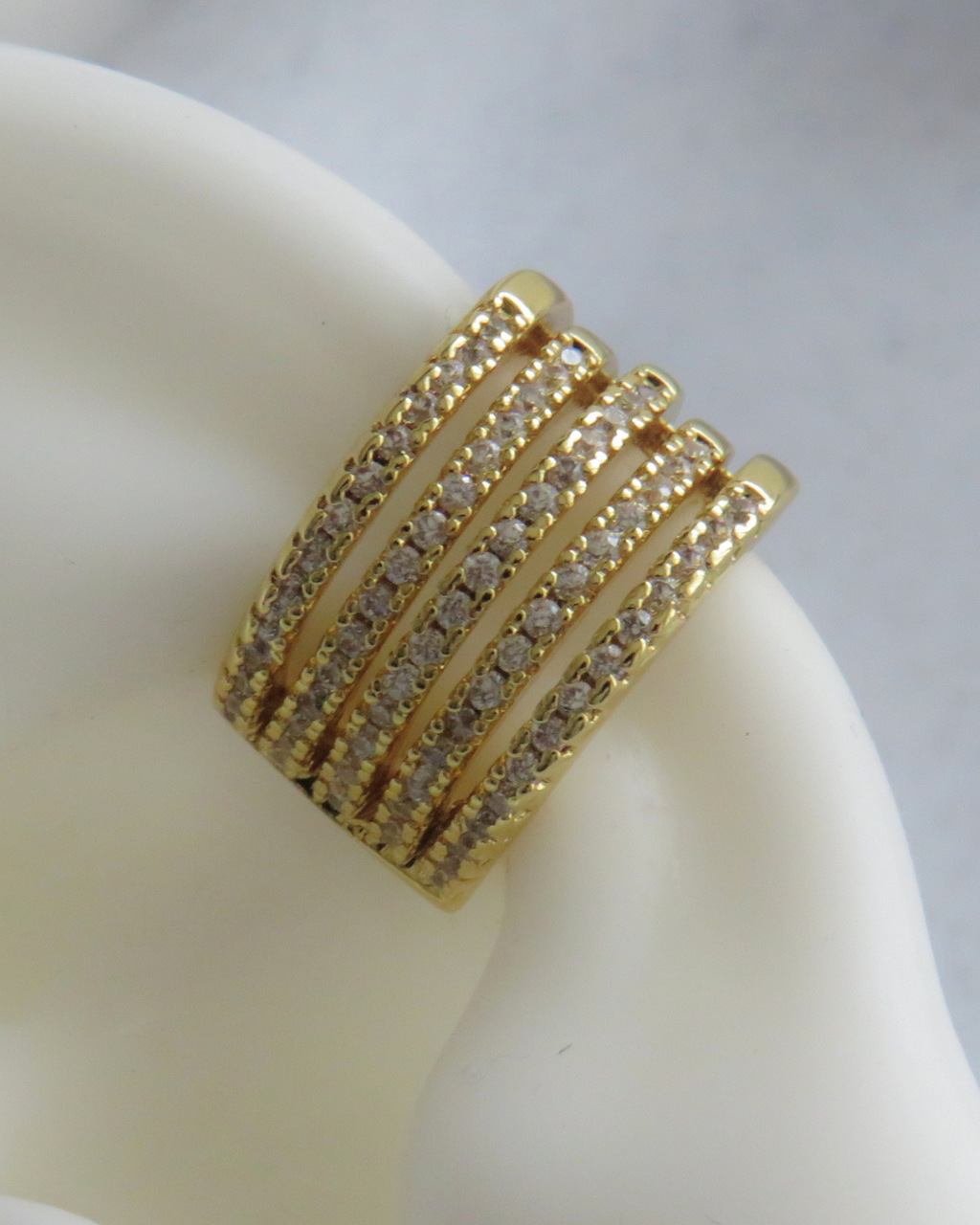 Gold Shine Ear Cuff