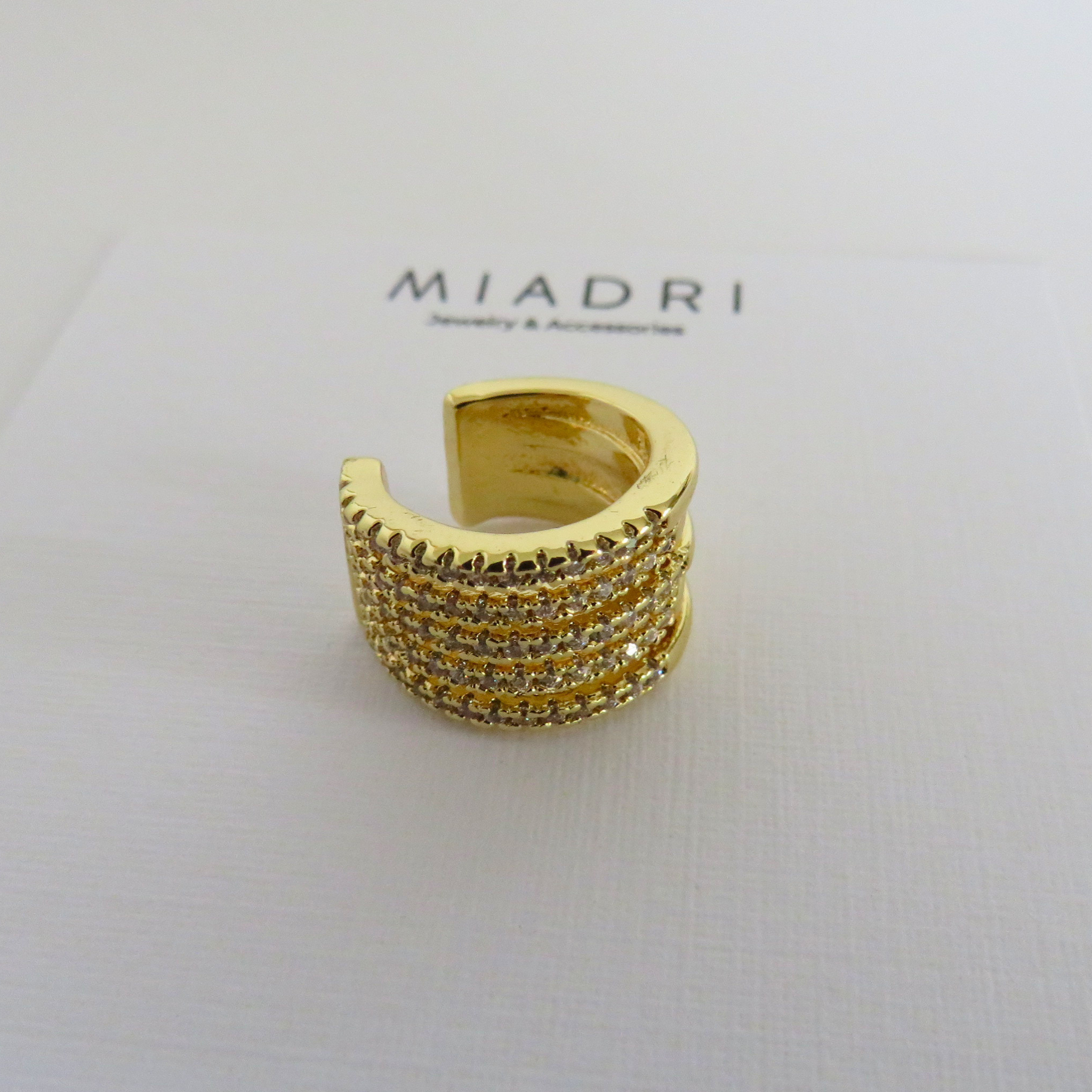 Ear cuff - Gold shine