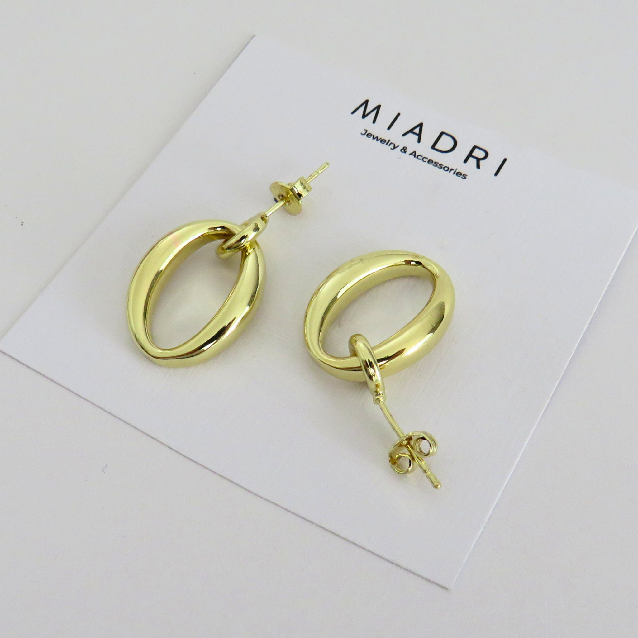 Arete colgante - Oda
